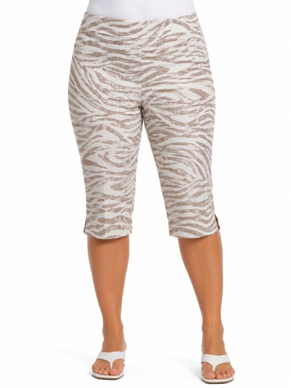 Chico’s Capri Pull On Denim Jeans Size 1.5 (10)